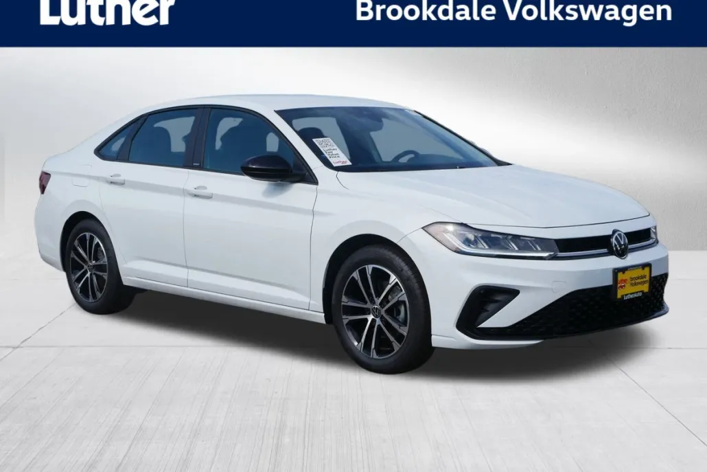 2025 Volkswagen Jetta Sport photo 1