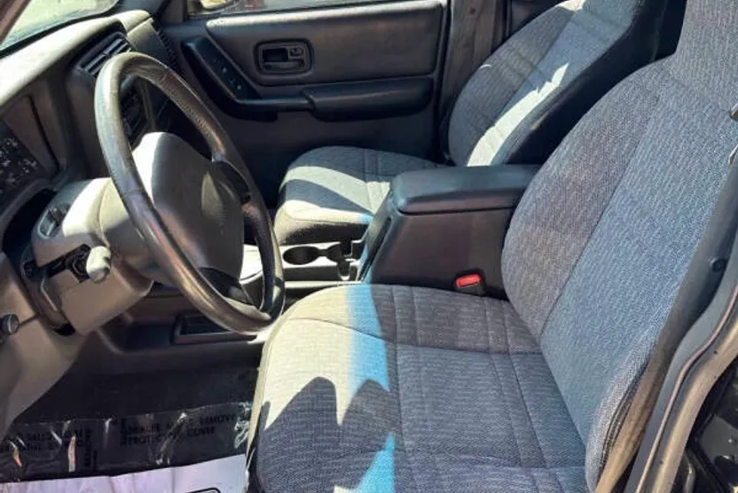 2001 Jeep Cherokee Sport photo 1