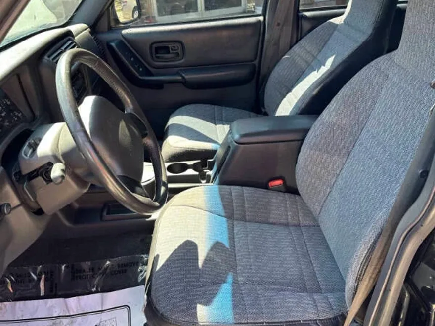 2001 Jeep Cherokee Sport photo 1