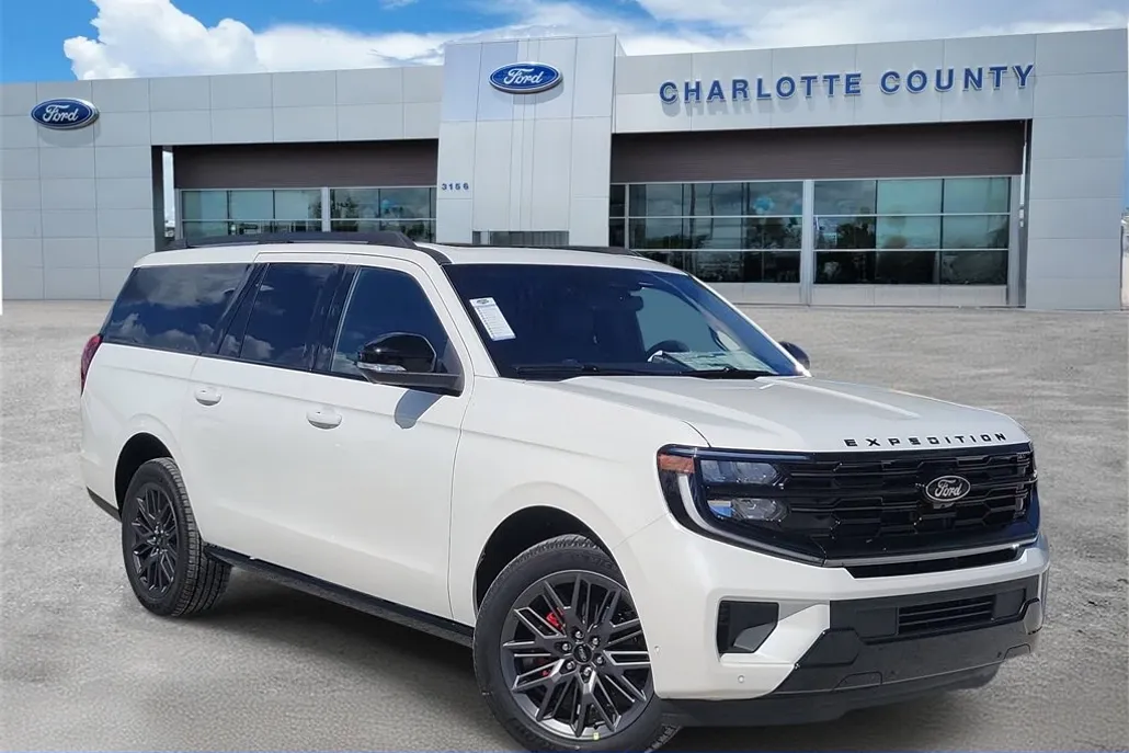 2025 Ford Expedition MAX Platinum photo 1