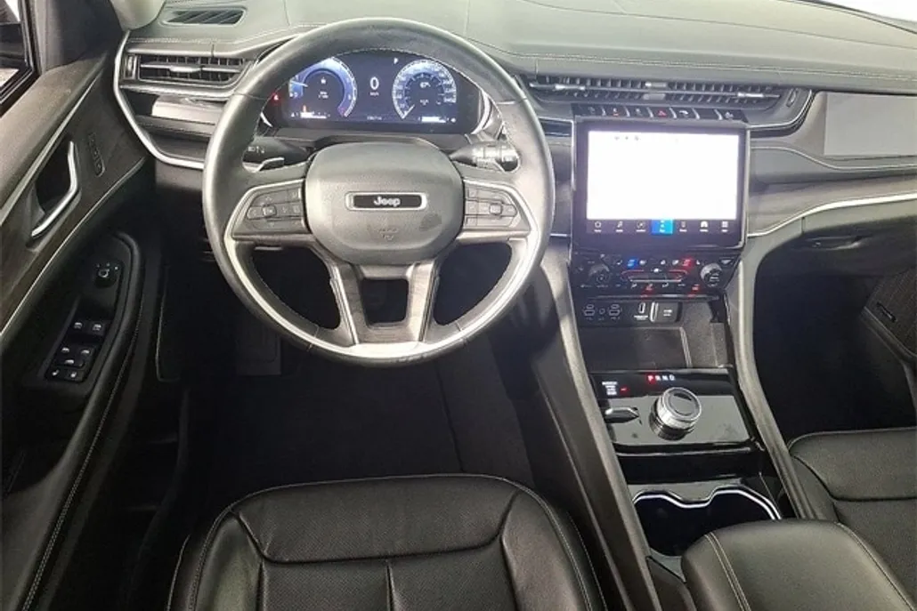 2022 Jeep Grand Cherokee Limited photo 1