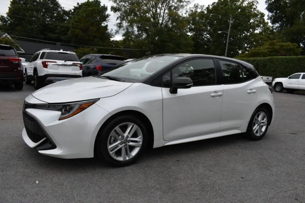 2022 Toyota Corolla SE photo 1