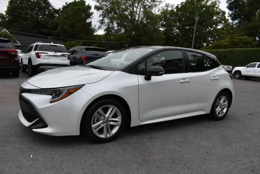 2022 Toyota Corolla SE photo 1