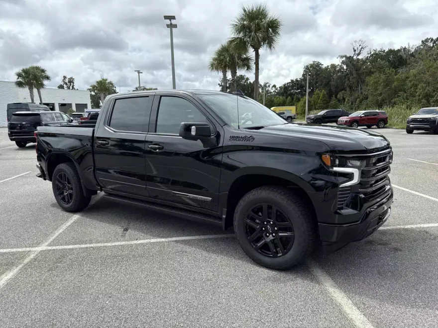 2026 Chevrolet Silverado 1500 High Country photo 1