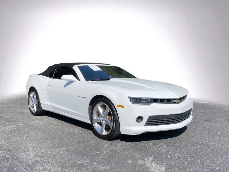 2015 Chevrolet Camaro 2LT photo 1