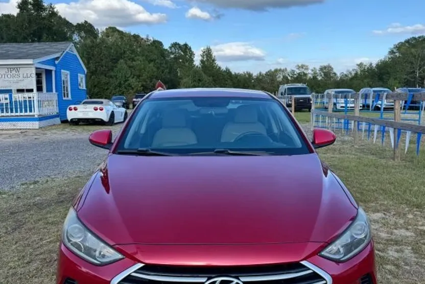 2017 Hyundai Elantra Limited photo 1