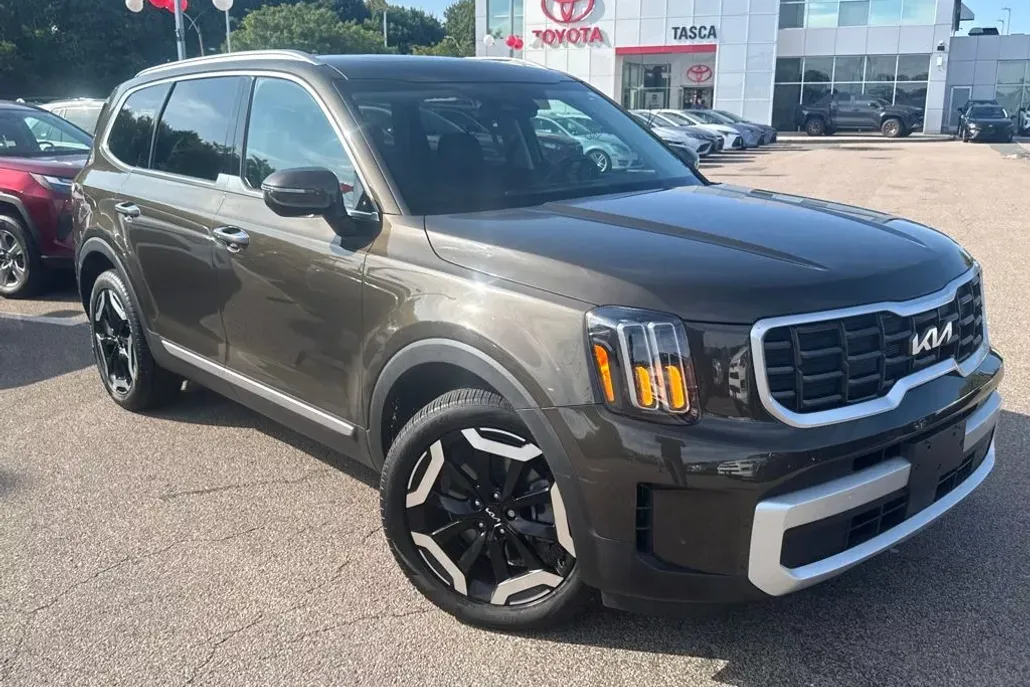2024 Kia Telluride S photo 1