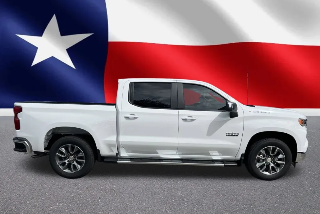2026 Chevrolet Silverado 1500 LT photo 1