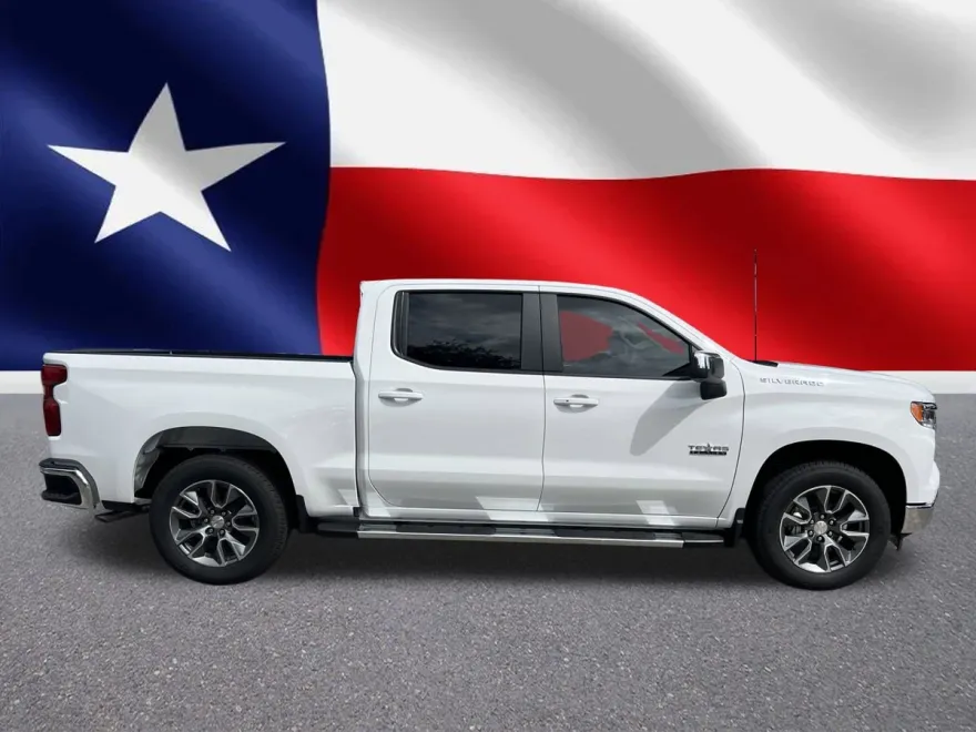 2026 Chevrolet Silverado 1500 LT photo 1