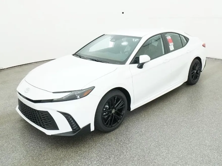 2026 Toyota Camry SE photo 1
