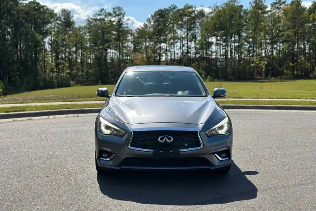 2018 Infiniti Q50 3.0t LUXE photo 1