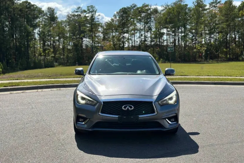 2018 Infiniti Q50 3.0t LUXE photo 1