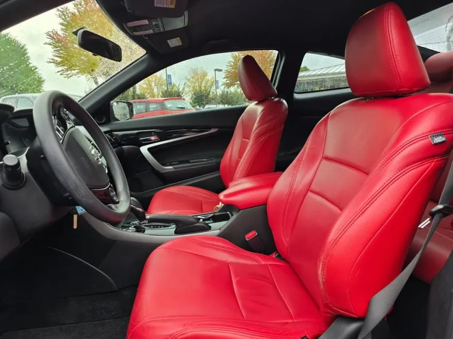 2016 Honda Accord photo 1