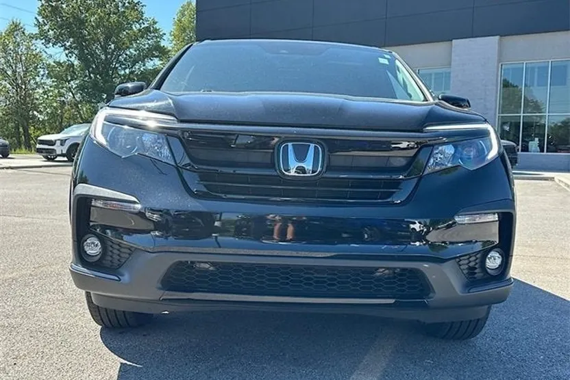 2022 Honda Pilot TrailSport photo 1