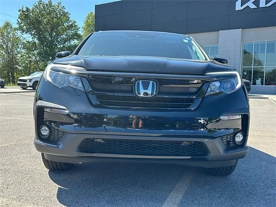 2022 Honda Pilot TrailSport photo 1