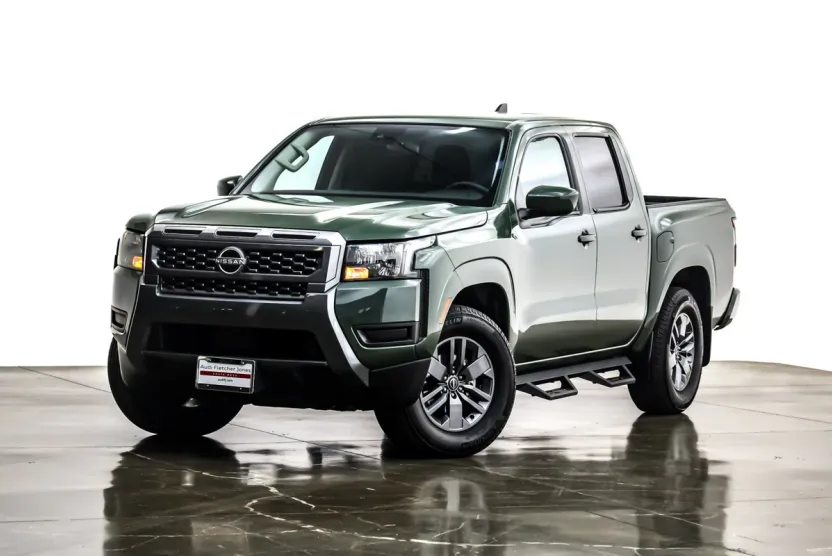 2025 Nissan Frontier Crew Cab SV photo 1