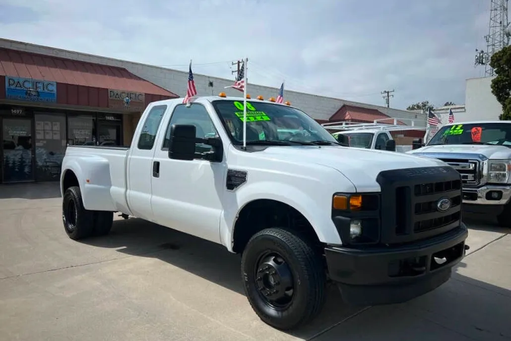 2008 Ford F-350 XL photo 1