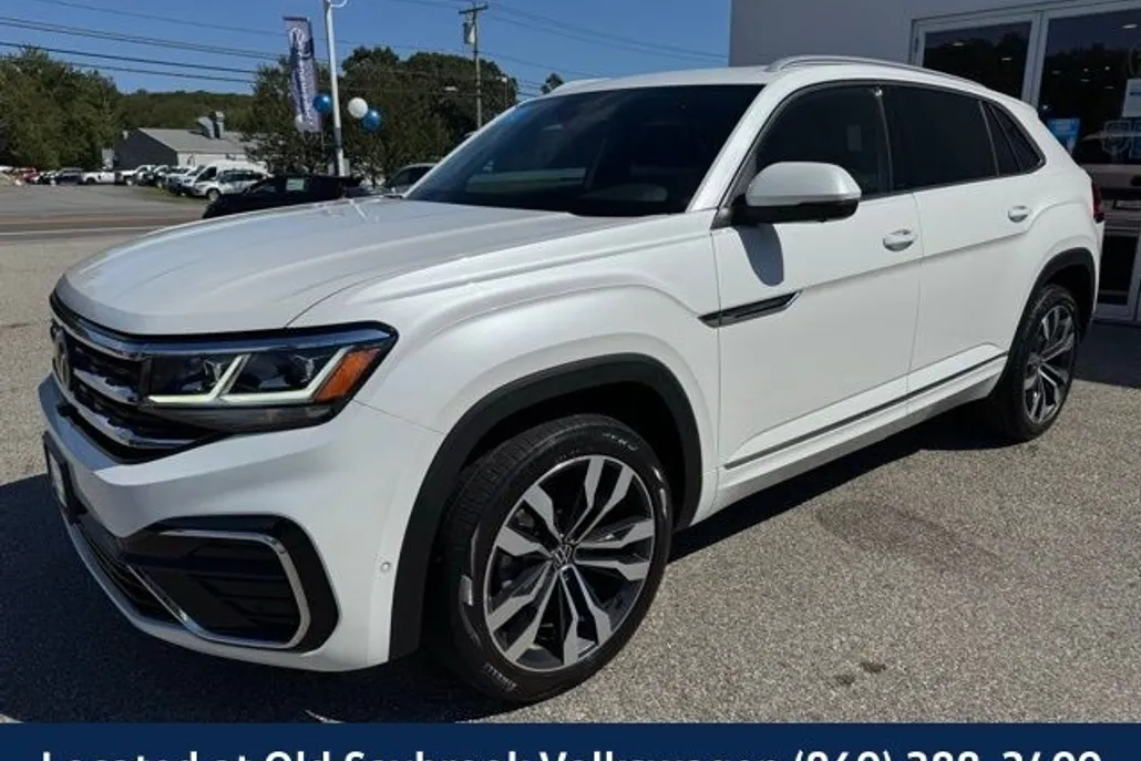 2022 Volkswagen Atlas Cross Sport V6 SEL Premium R-Line photo 1
