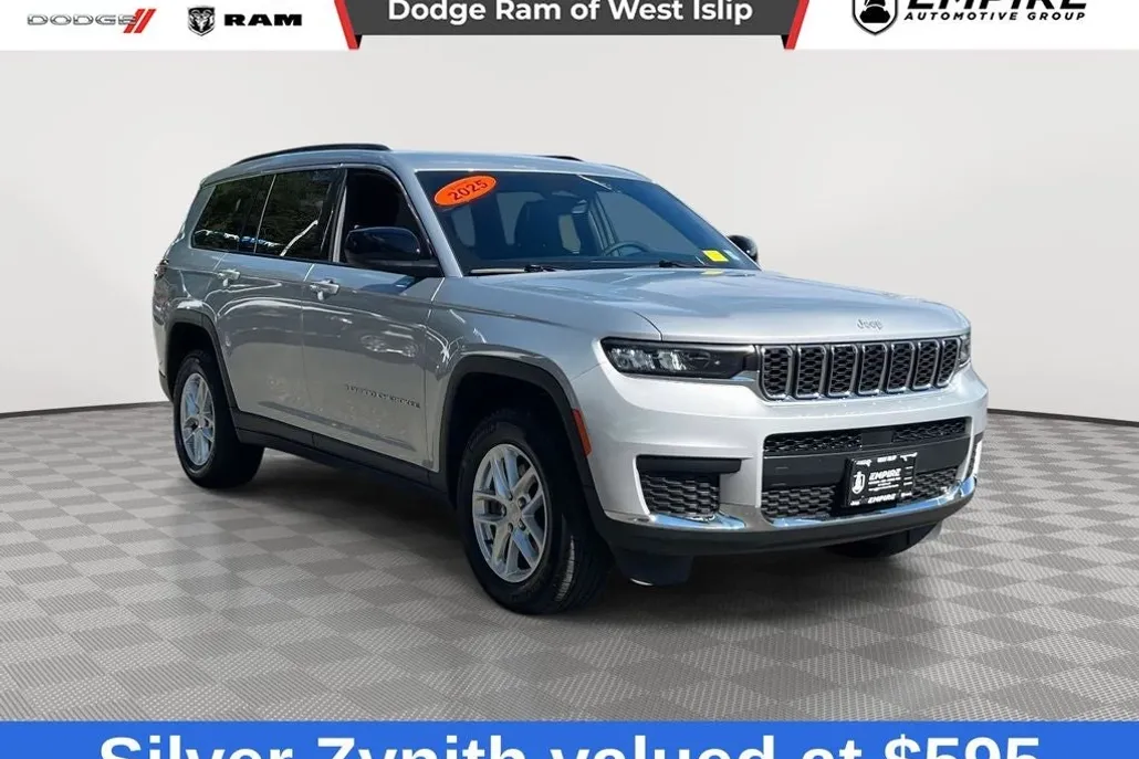 2025 Jeep Grand Cherokee Laredo photo 1