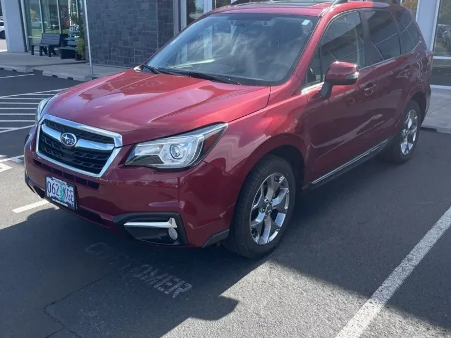 2018 Subaru Forester 2.5i Touring photo 1
