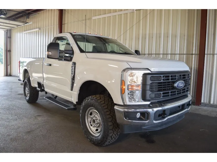 2025 Ford F-250 XL photo 1