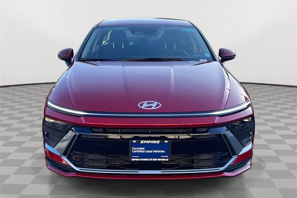 2025 Hyundai Sonata SE photo 1