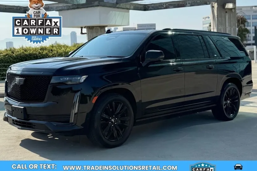 2023 Cadillac Escalade ESV Sport Platinum photo 1