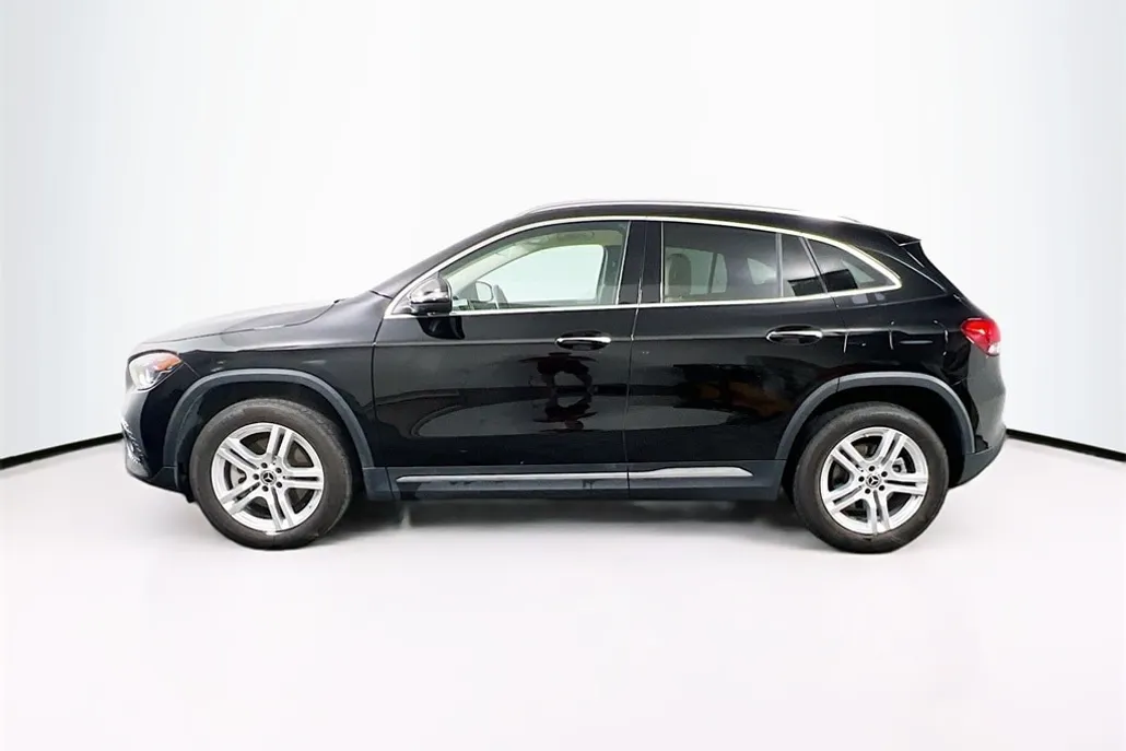 2023 Mercedes Benz GLA 250 4MATIC photo 1