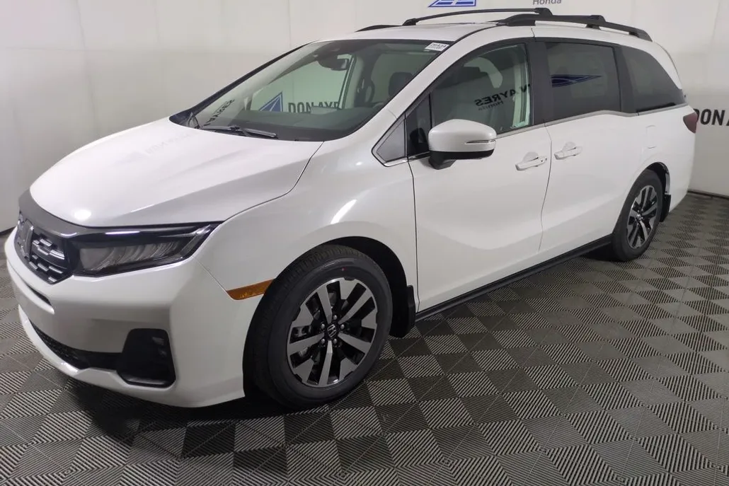 2026 Honda Odyssey EX-L photo 1