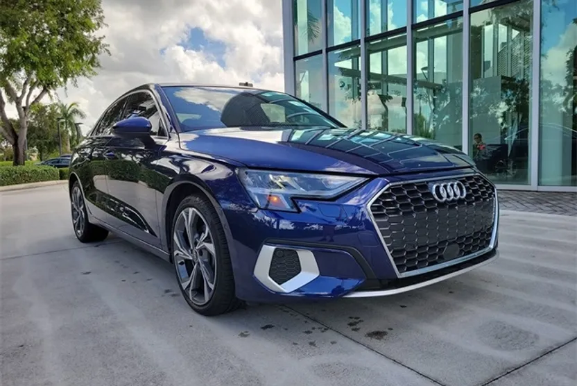 2022 Audi A3 40 Premium photo 1