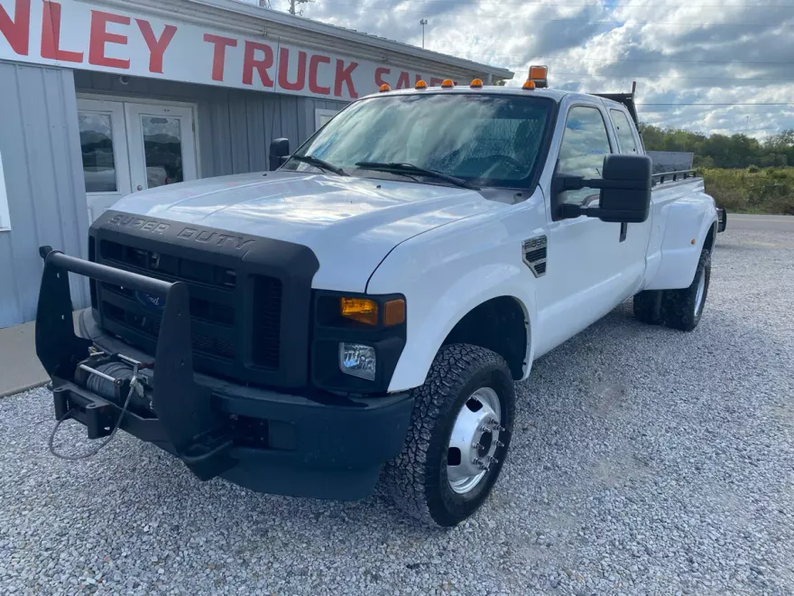 2008 Ford F-350 Lariat photo 1