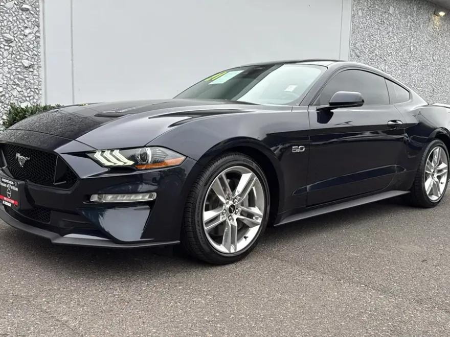 2021 Ford Mustang GT Premium photo 1