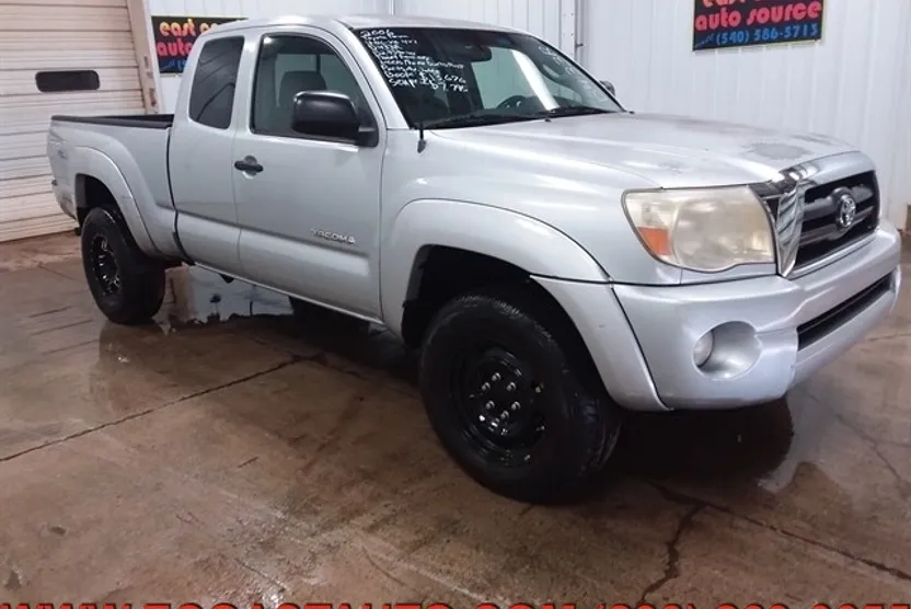 2006 Toyota Tacoma TRD Off-Road photo 1
