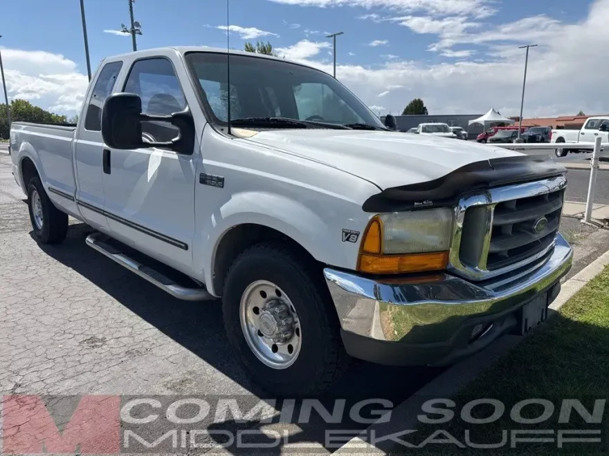 1999 Ford F-250 XLT photo 1