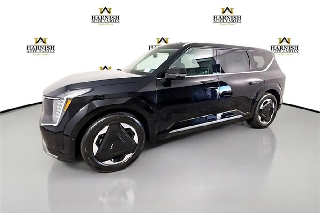 2026 Kia EV9 Land AWD photo 1