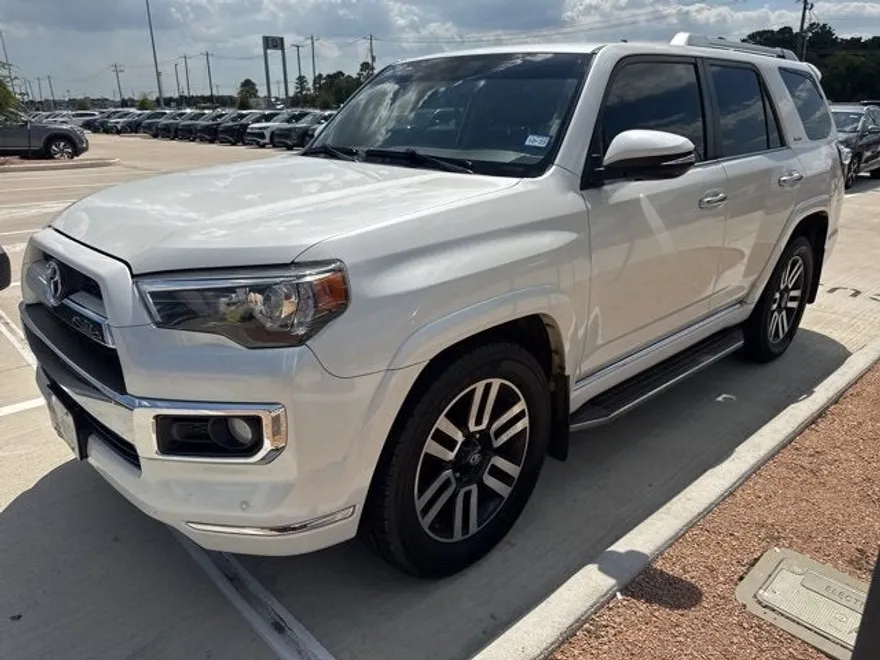 2019 Toyota 4Runner Limited photo 1