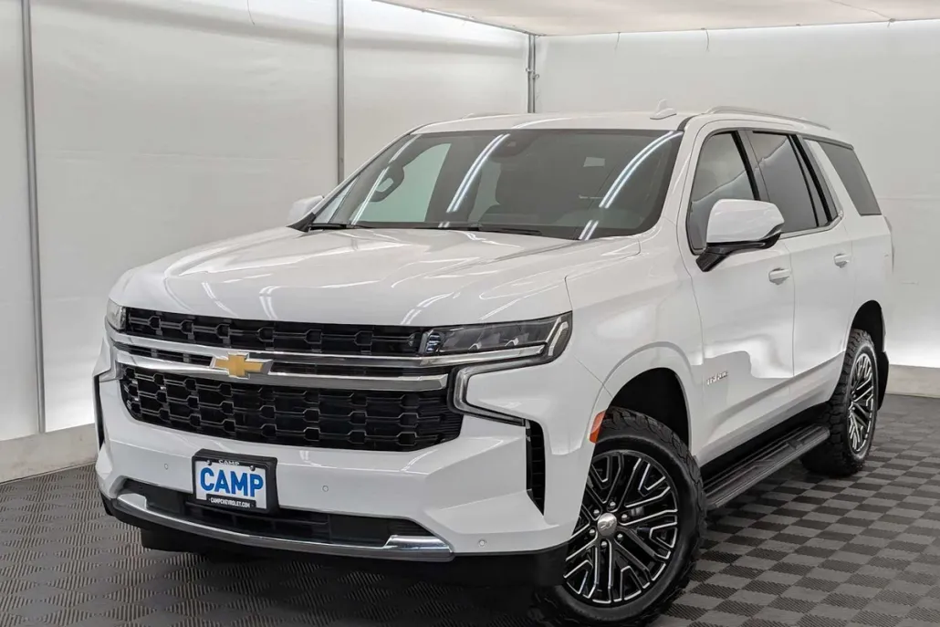 2024 Chevrolet Tahoe LS photo 1