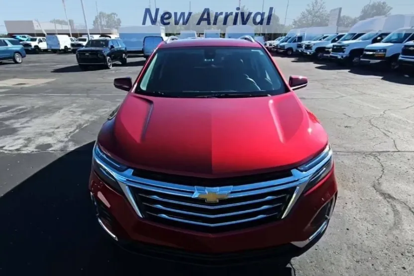 2023 Chevrolet Equinox Premier photo 1