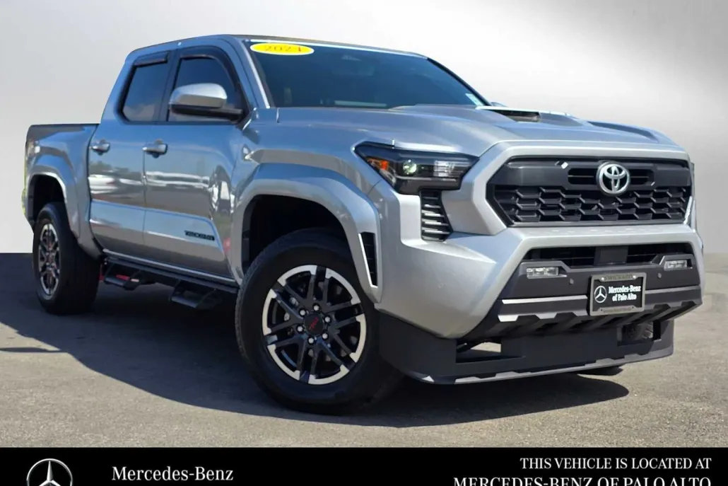 2024 Toyota Tacoma TRD Sport photo 1