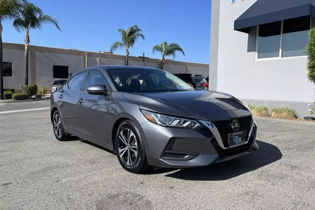 2023 Nissan Sentra SV photo 1