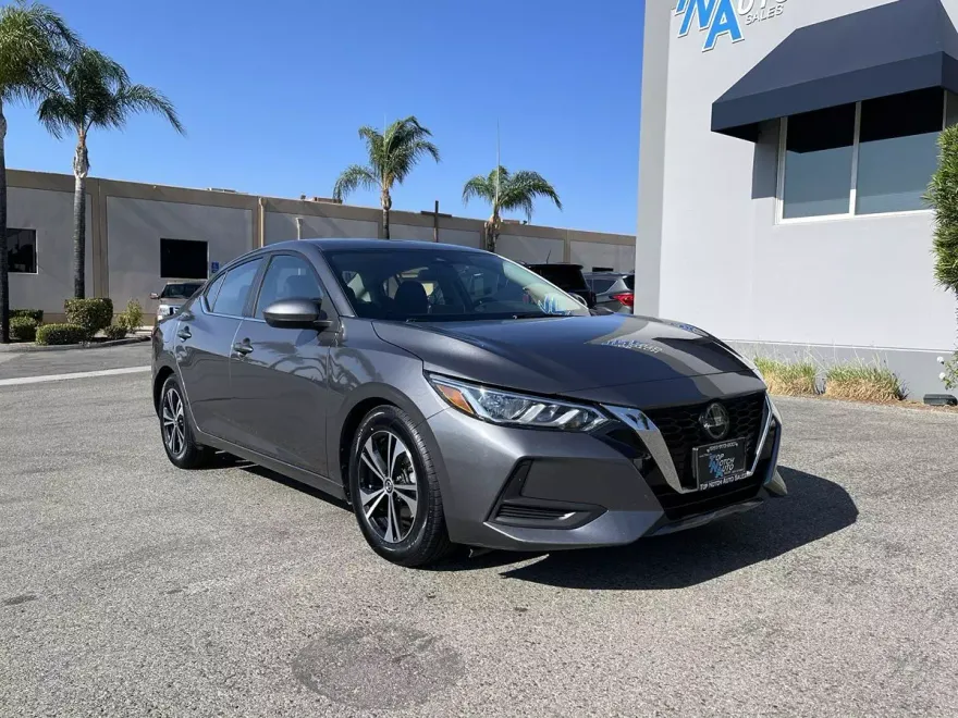 2023 Nissan Sentra SV photo 1