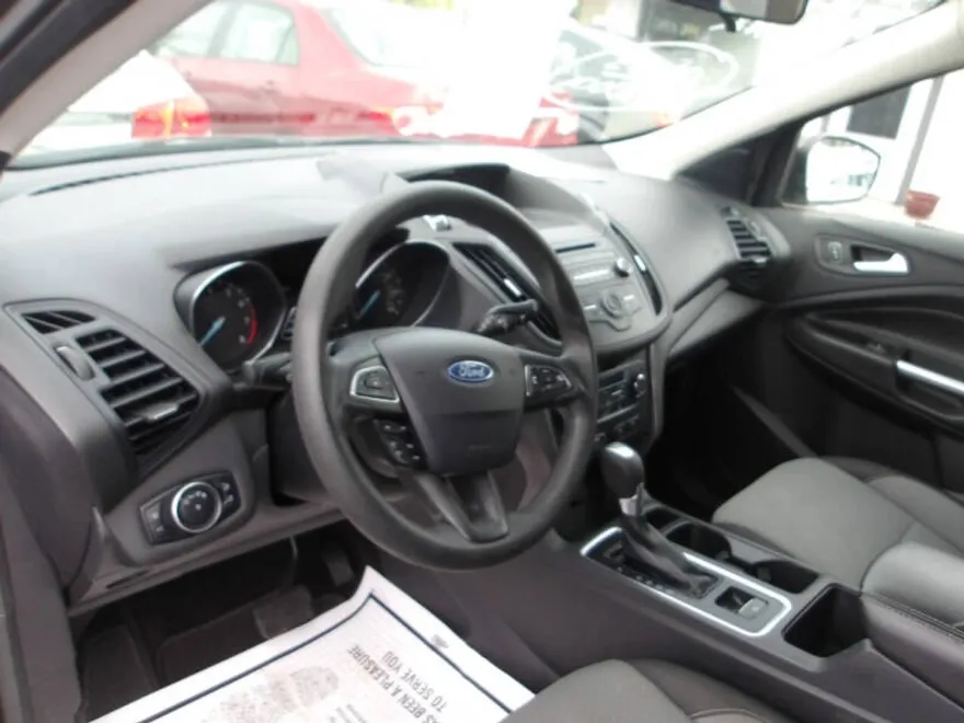2017 Ford Escape SE photo 1