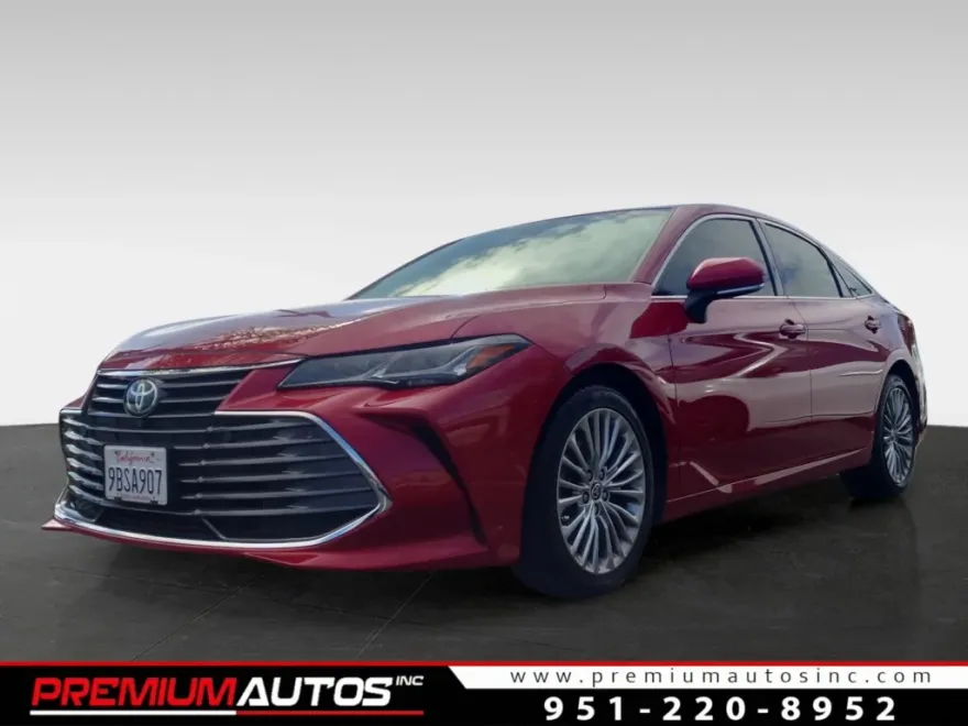 2022 Toyota Avalon Limited photo 1