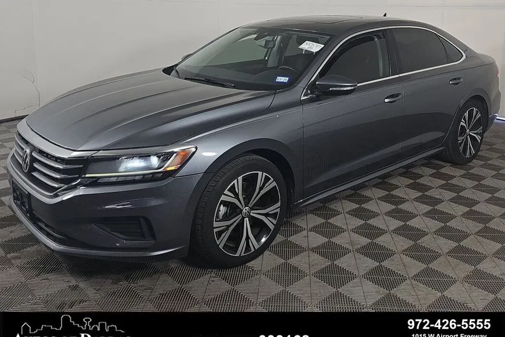 2022 Volkswagen Passat 2.0T SE photo 1