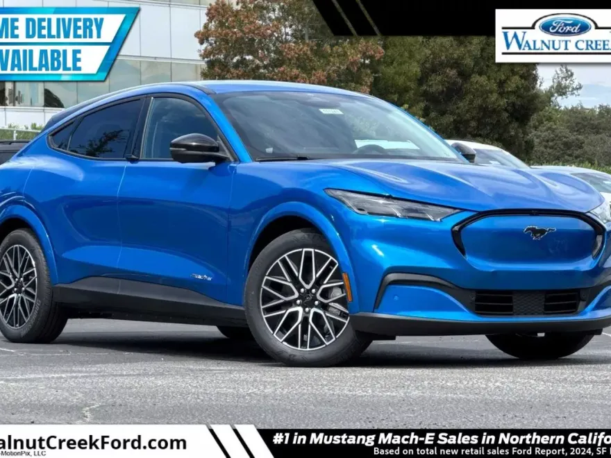 2025 Ford Mustang Mach-E Premium photo 1