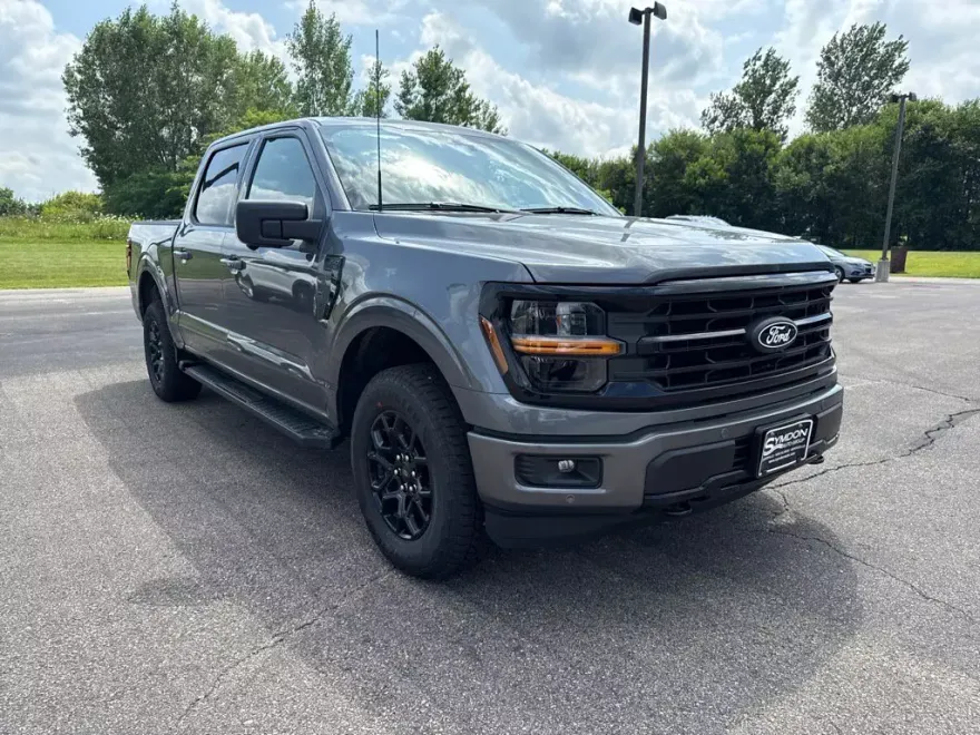 2025 Ford F-150 XLT photo 1
