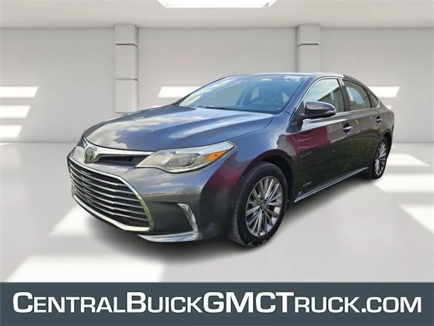 2017 Toyota Avalon Hybrid XLE Plus photo 1