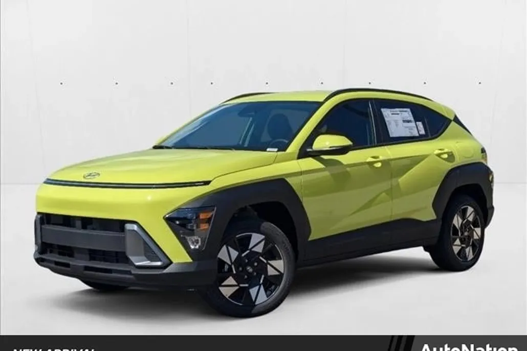 2025 Hyundai Kona SEL photo 1