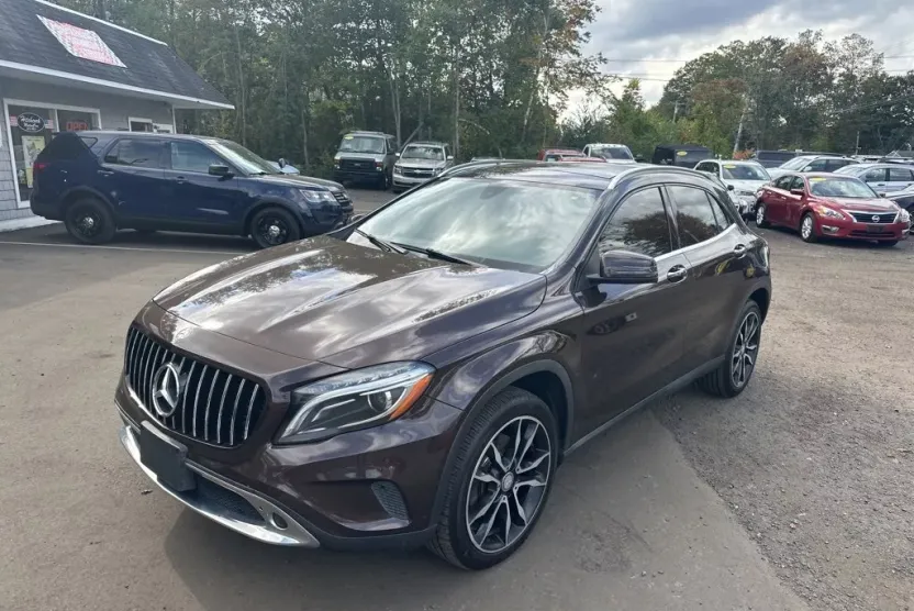 2016 Mercedes Benz GLA 250 4MATIC photo 1