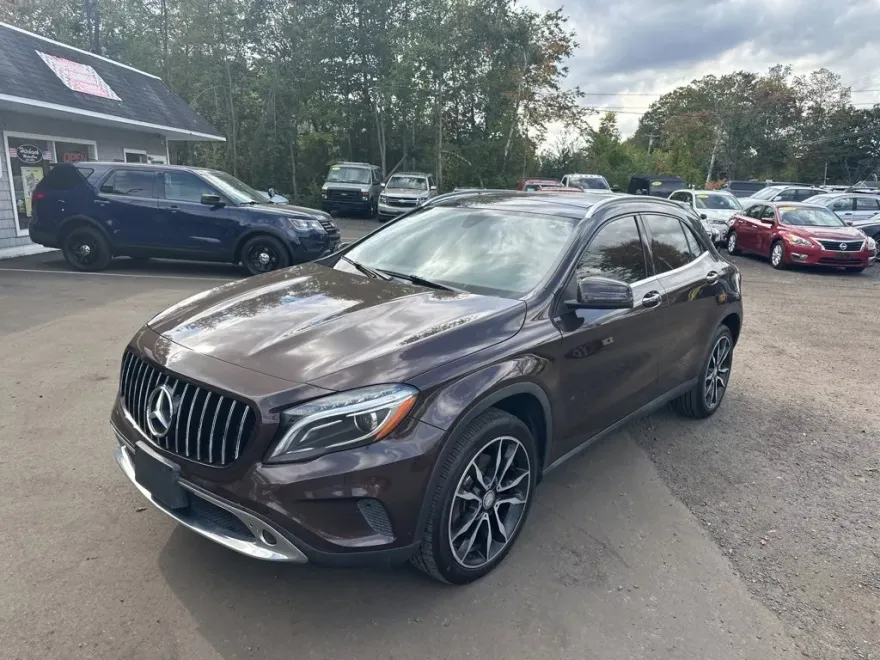 2016 Mercedes Benz GLA 250 4MATIC photo 1
